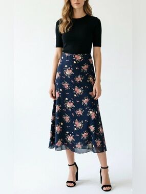 Ralph Lauren 100% Silk Floral Long Skirt (35") Black Romantic Rose Print, Size 6